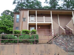 Building Photo - 1101 Colony Pl Dr
