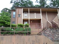 Building Photo - 1101 Colony Pl Dr