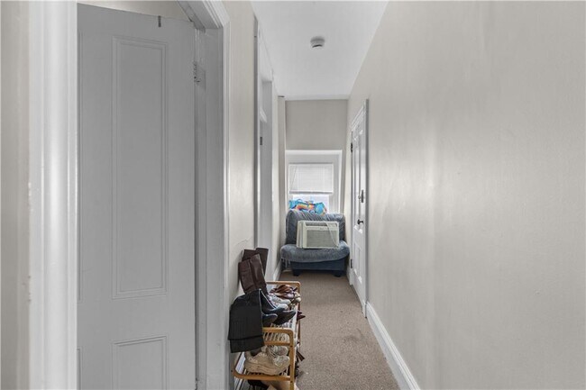 Building Photo - 501 Spring St