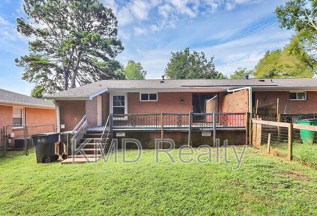 Building Photo - 4709 Americana Ave