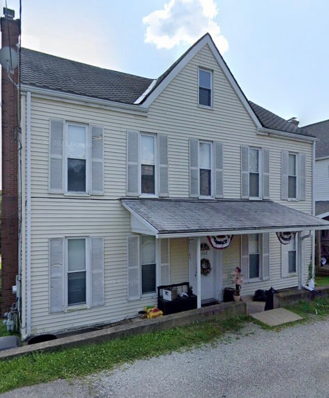 Building Photo - 1007 Youngstown Ridge Rd