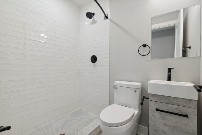 Building Photo - 1511 N 17th St