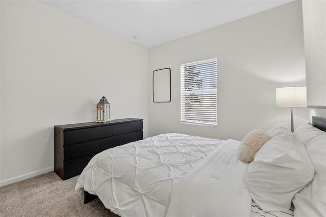 Building Photo - 1691 Bear Mountain Dr