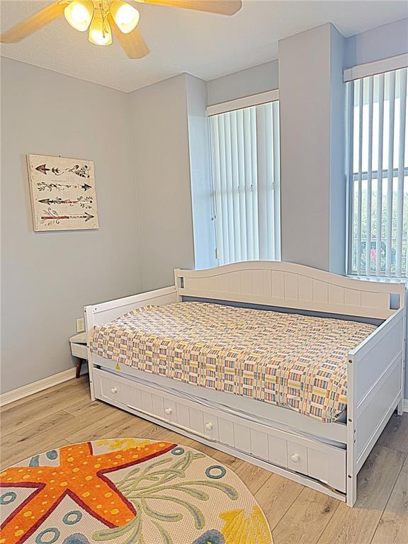 Building Photo - 1200 Country Club Dr