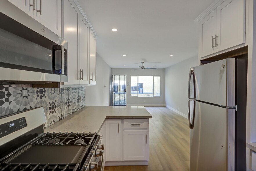 Building Photo - 644 Pier Ave