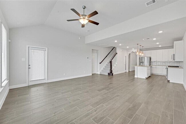 Building Photo - 11826 Tranquility Summit Dr
