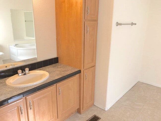 Building Photo - Mountain Living. 3 bedroom 2 bath home in Pecos, NM.