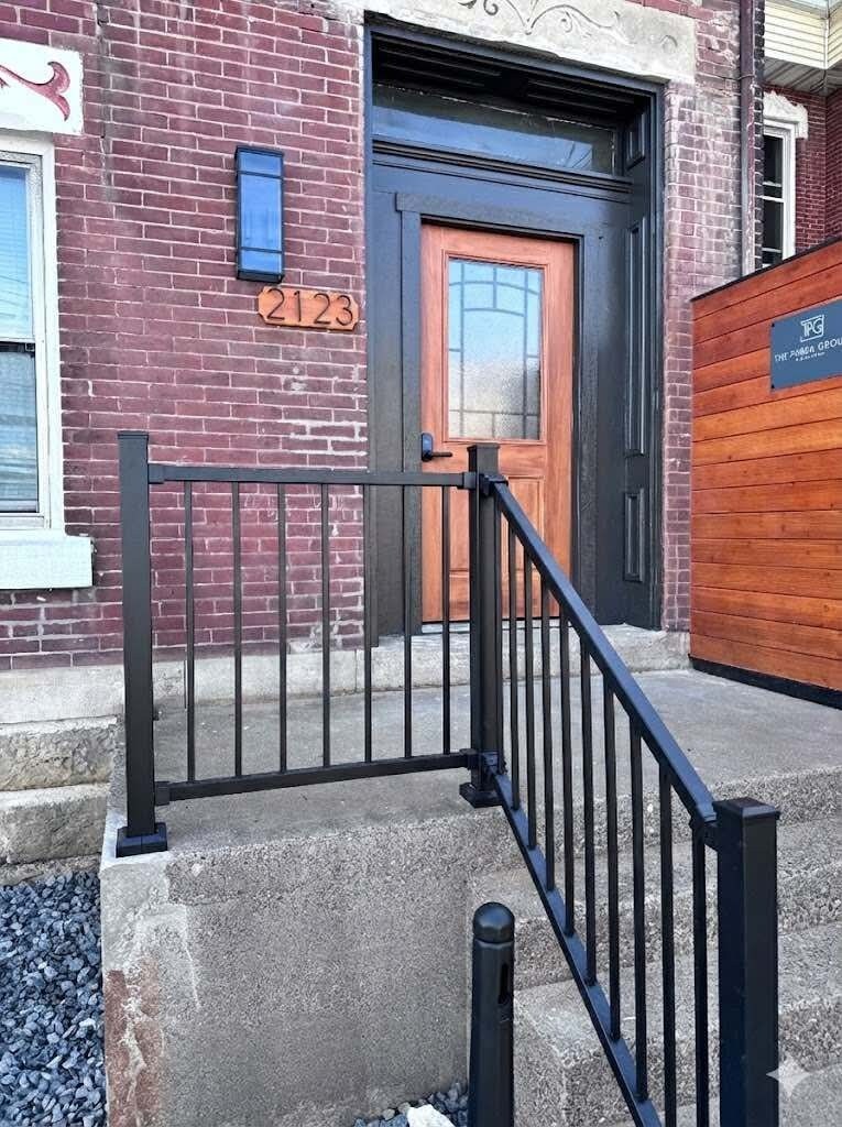 Building Photo - 2123 Central Ave