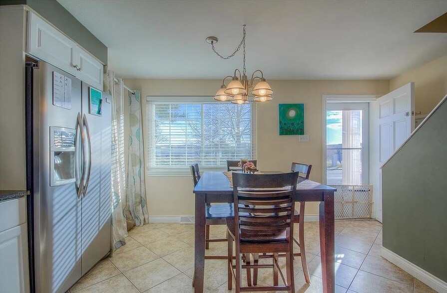 Kitchen - 13963 E Jewell Ave