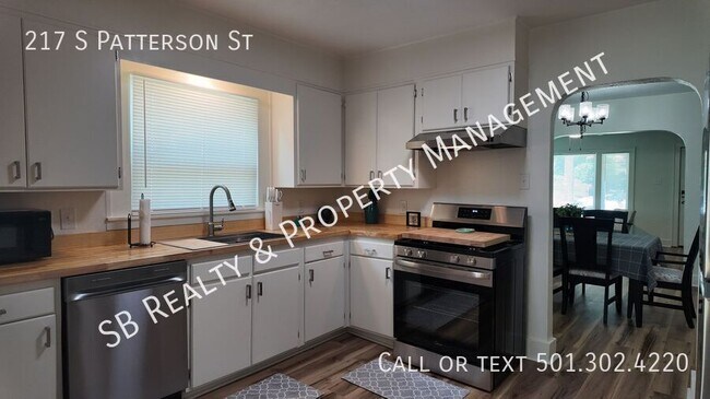 Building Photo - 217 S Patterson St