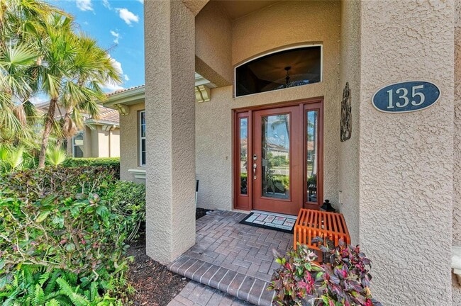 Building Photo - 135 River Enclave Ct