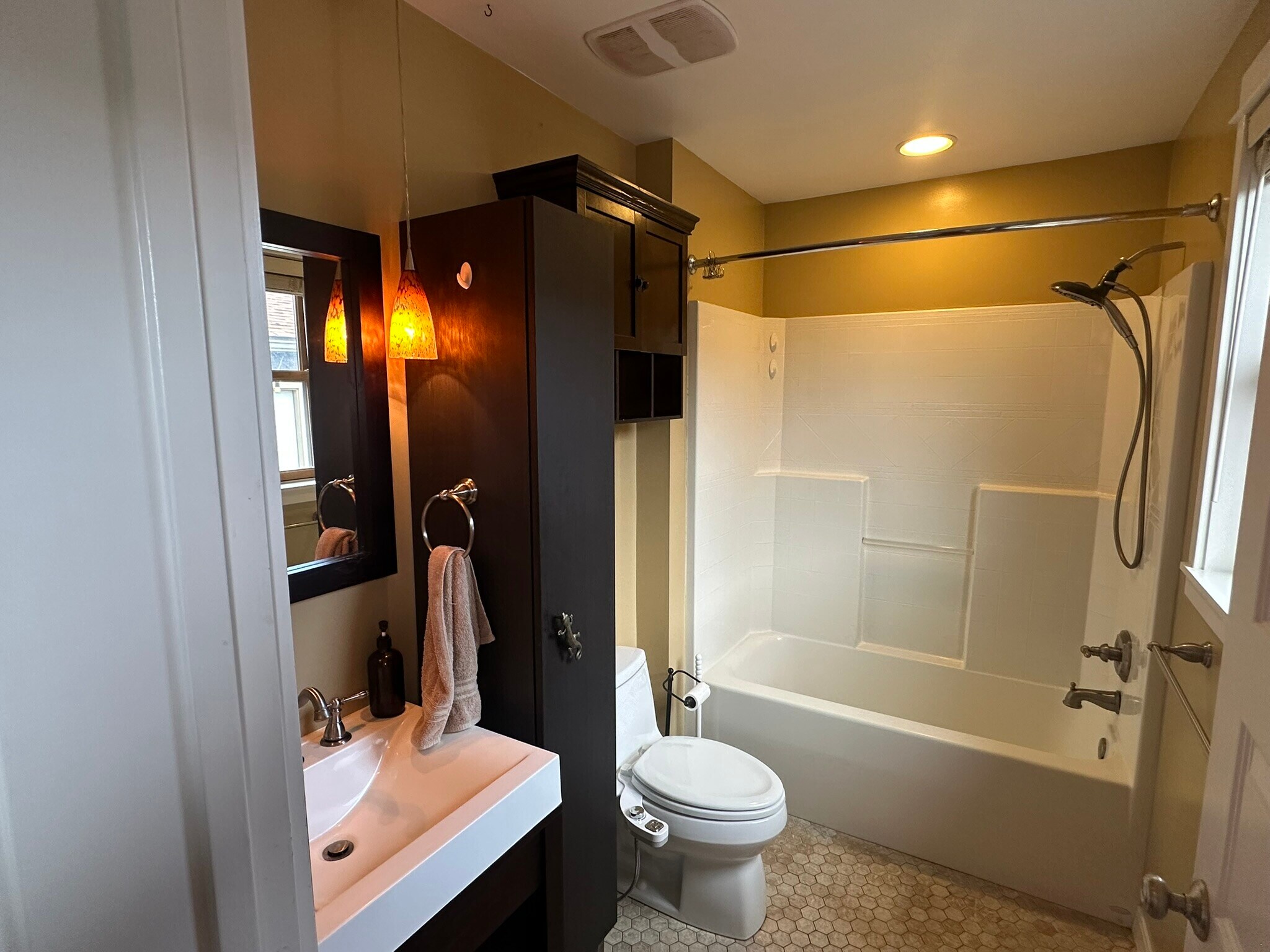 Building Photo - 701 S 59th St