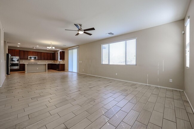 Building Photo - 12226 W Locust Ln