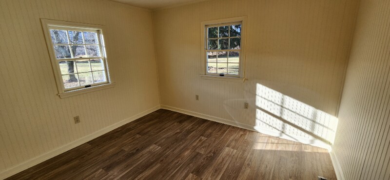 Building Photo - 2899 Sylvania Rd