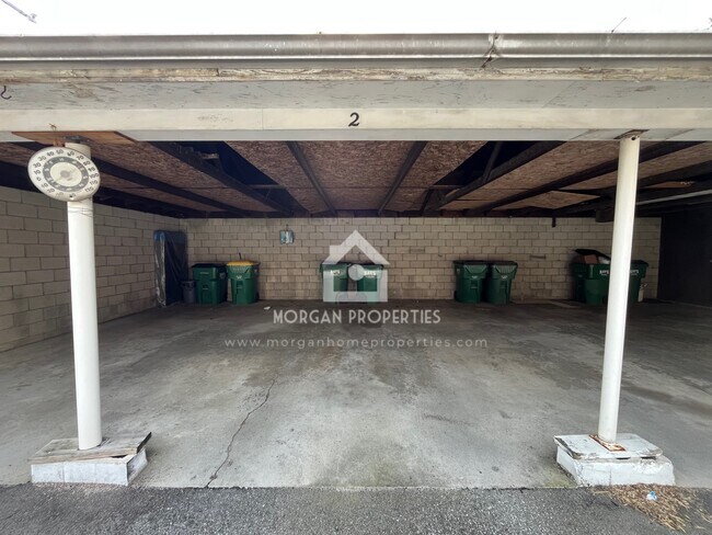 Building Photo - 6107 W 25th St