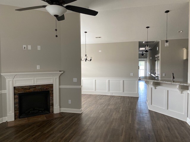 Building Photo - 2250 Sweet Bay Dr