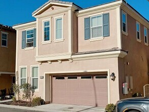 Building Photo - Beautiful House in Renaissance at RedHawk-...