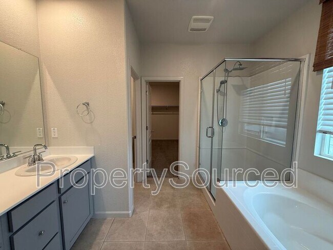 Building Photo - 15535 Ortega St