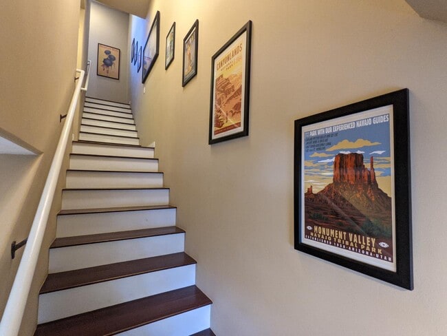 Building Photo - 538 S Fountaine St