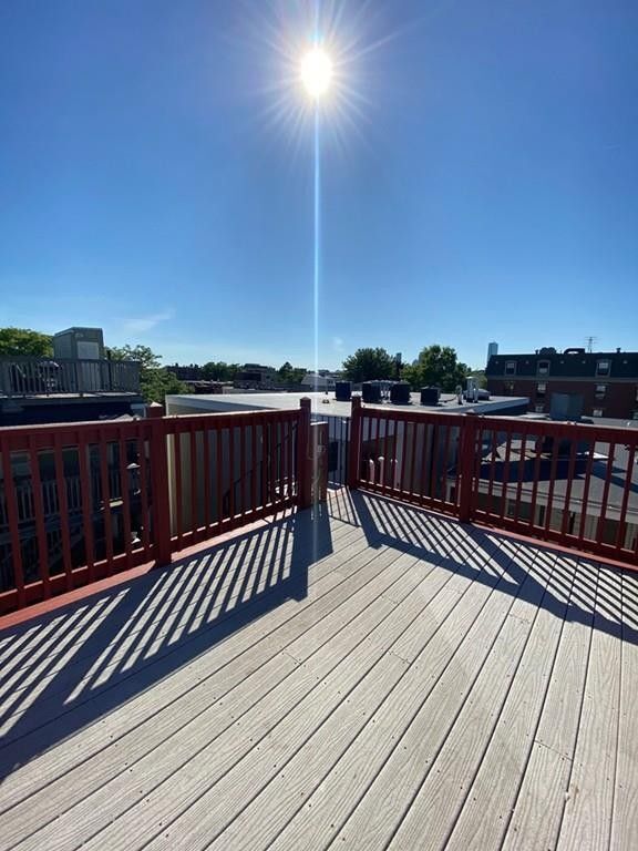 Building Photo - 261 W 2nd St