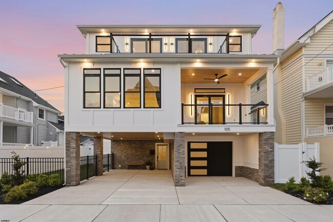 Building Photo - 105 S Stratford Ave