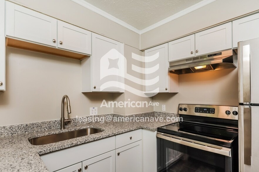 Building Photo - 4723 Genesee Ave