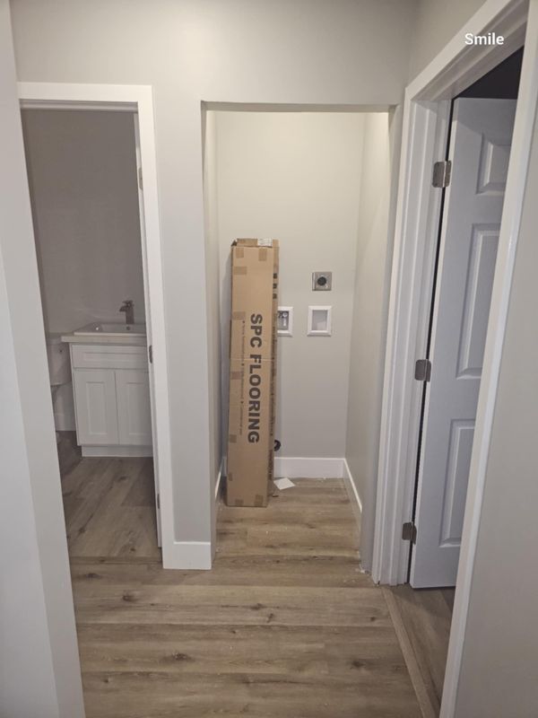 Building Photo - 1005 W Hollowell St