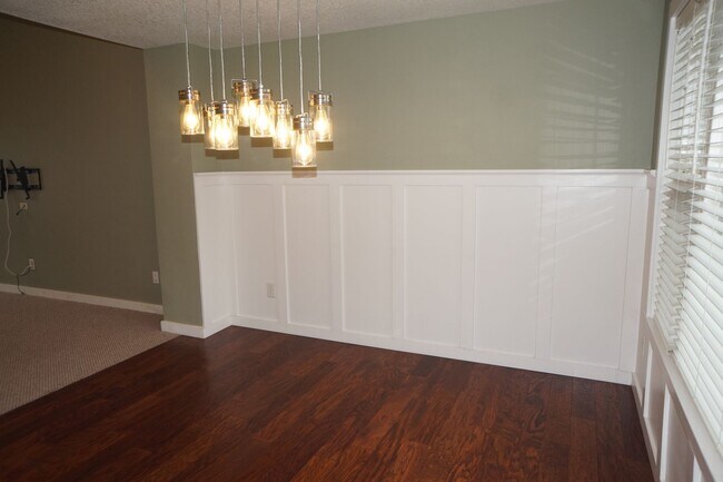 Building Photo - 10602 SW Windsor Pl