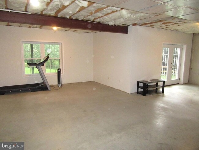 Building Photo - 141 Mill House Dr
