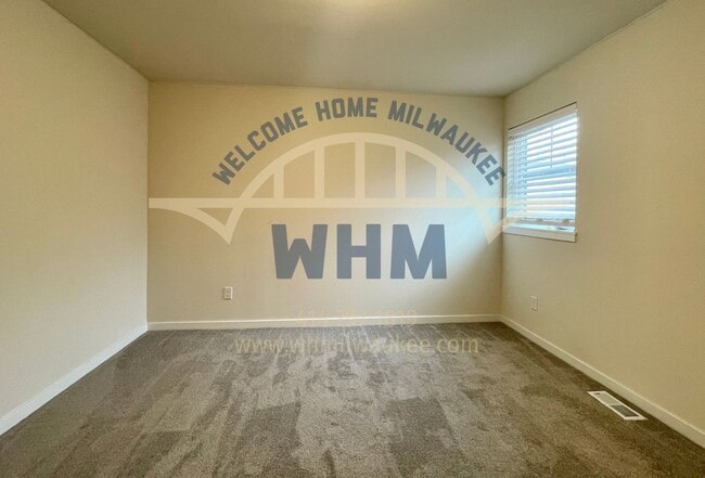 Building Photo - 2935 N 186th St