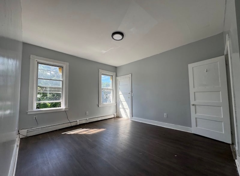 Building Photo - 3 Kenyon Ct