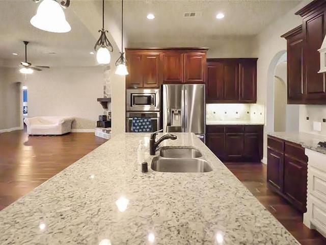 Building Photo - 4815 Livingston Dr