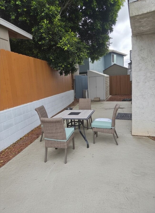 Building Photo - Shh....Clairemont's Best kept SECRET!