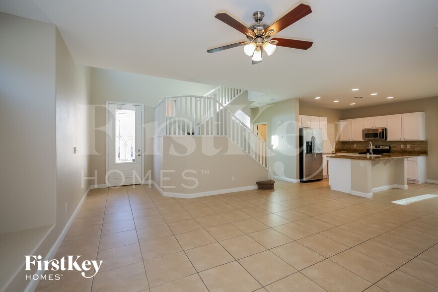 Building Photo - 6624 Petrified Forest St