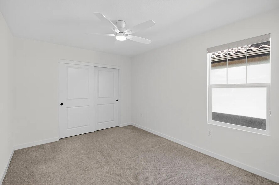 Building Photo - 10156 Zane Way