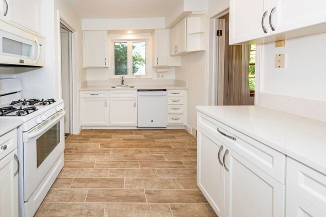 Building Photo - 1616 Morton Ave