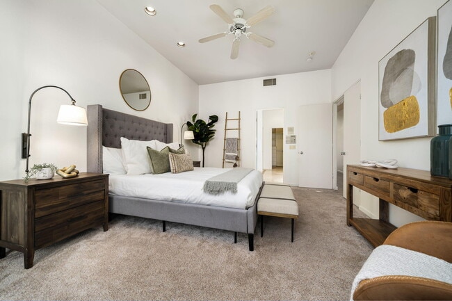 Building Photo - 149 Rainbird Cir