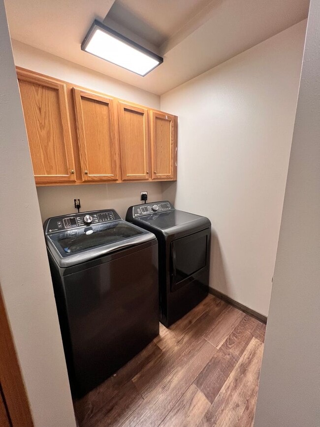 Building Photo - Large 3 bedroom available soon!