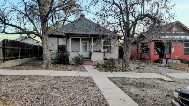 Building Photo - 14th St 3