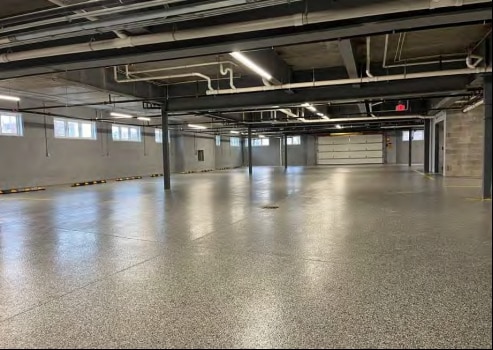 Building Photo - 302 W Liberty Dr