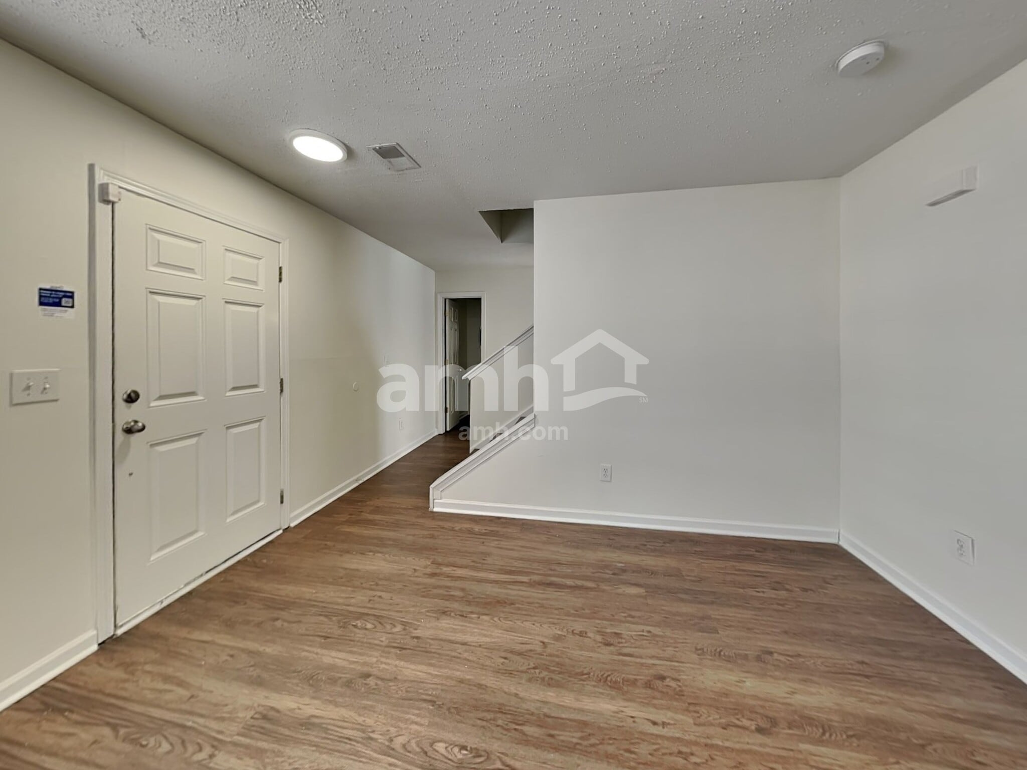 Building Photo - 505 Kingsman Ln