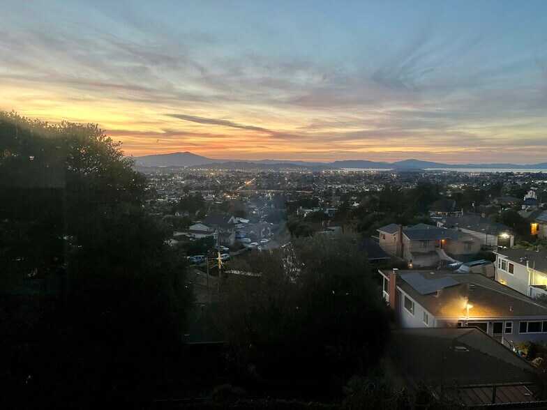 View From Living Room - 2505 Mira Vista Dr