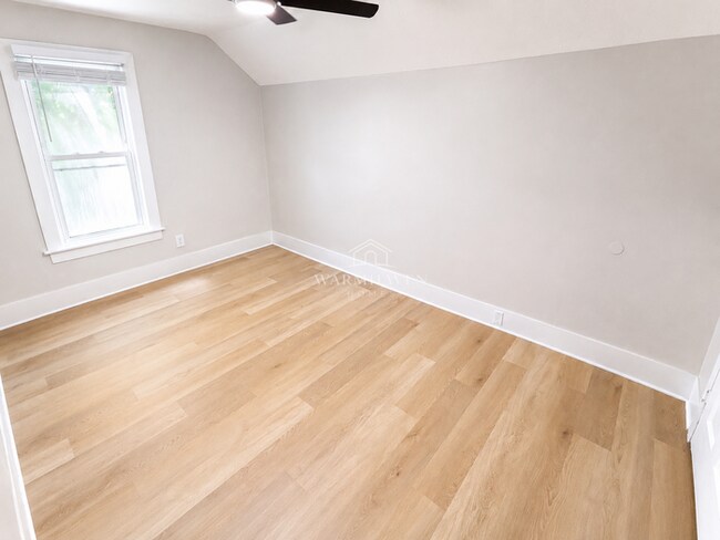 Building Photo - 688 Sherman | Inviting Home With A Clean Modern Interior