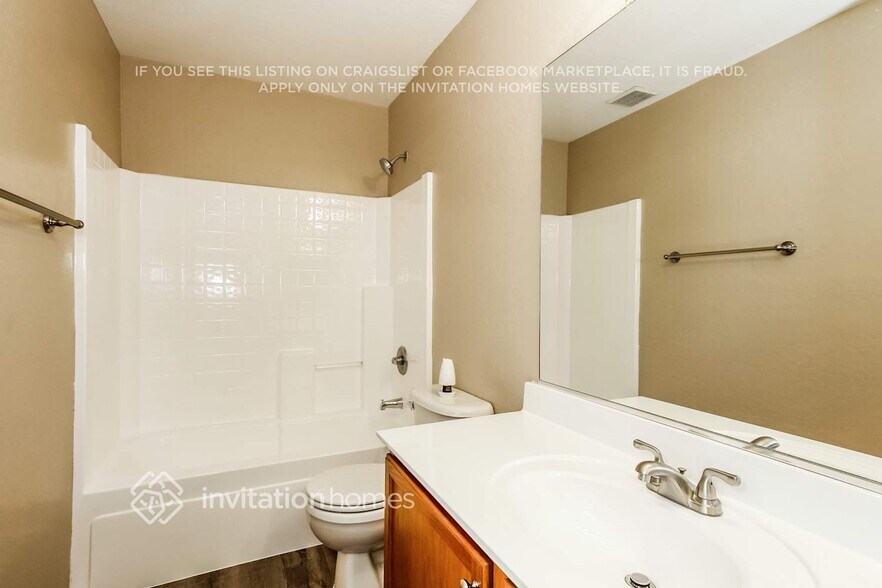 Building Photo - 5170 W Shaw Butte Dr