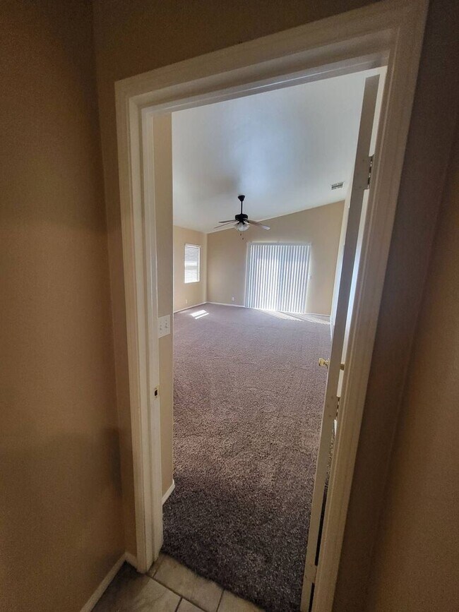 Building Photo - 21247 Chardonnay Dr