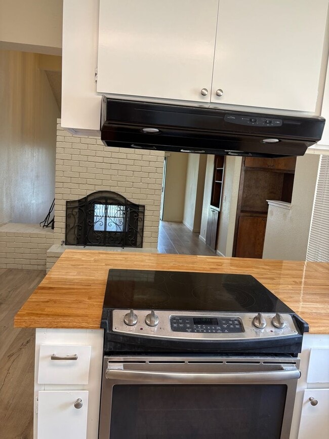 Building Photo - Colusa Ave