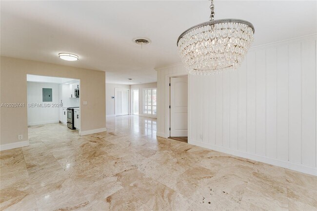 Building Photo - 2101 NE 63rd St