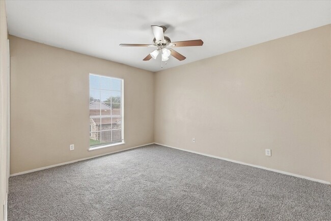 Building Photo - 6733 Dandelion Dr