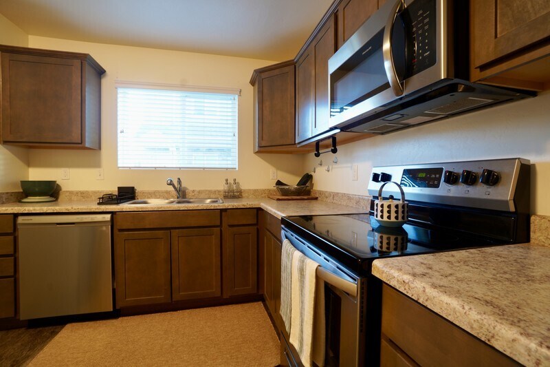 Building Photo - 14864 Diorite Ct