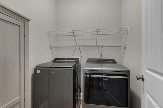 Building Photo - 6324 Ladera Trail